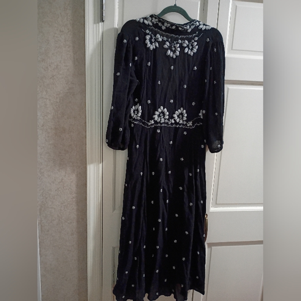 Free People Navy Floral Long Sleeve Dress.Pit To Pit 19" - Picture 6 of 9